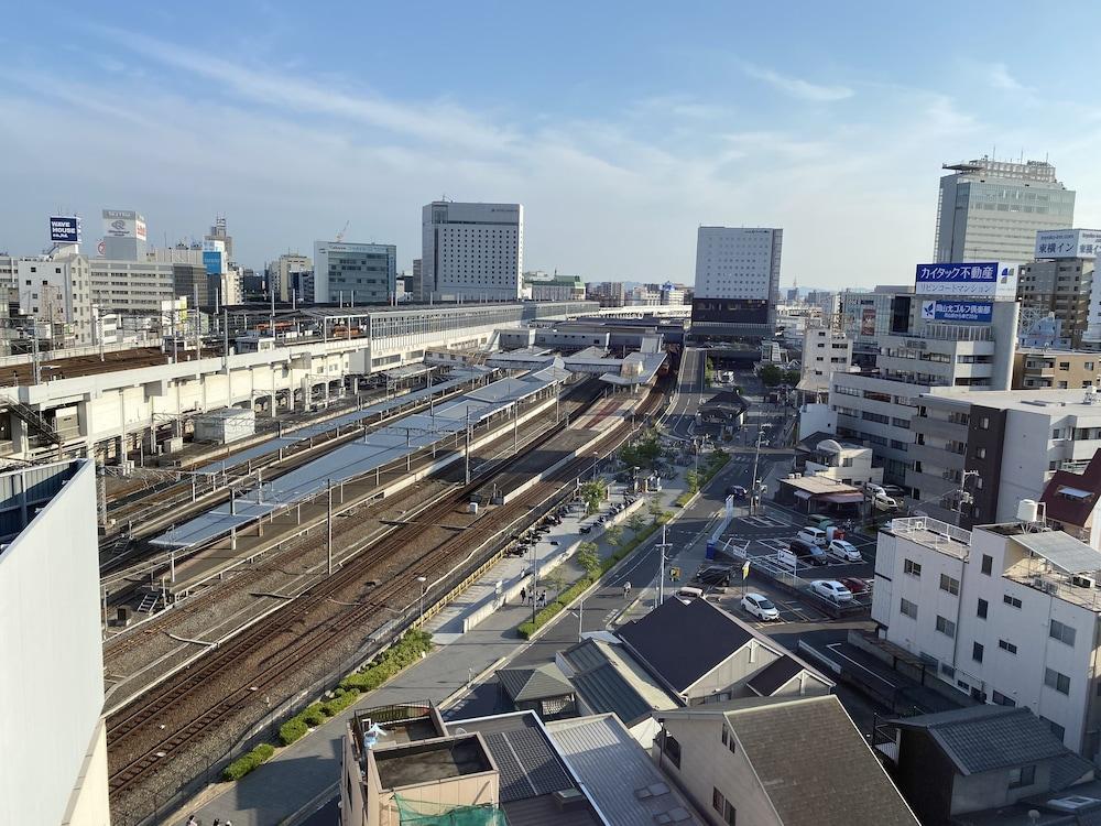 Toyoko Inn Okayama Eki Nishi Guchi Migi Bagian luar foto