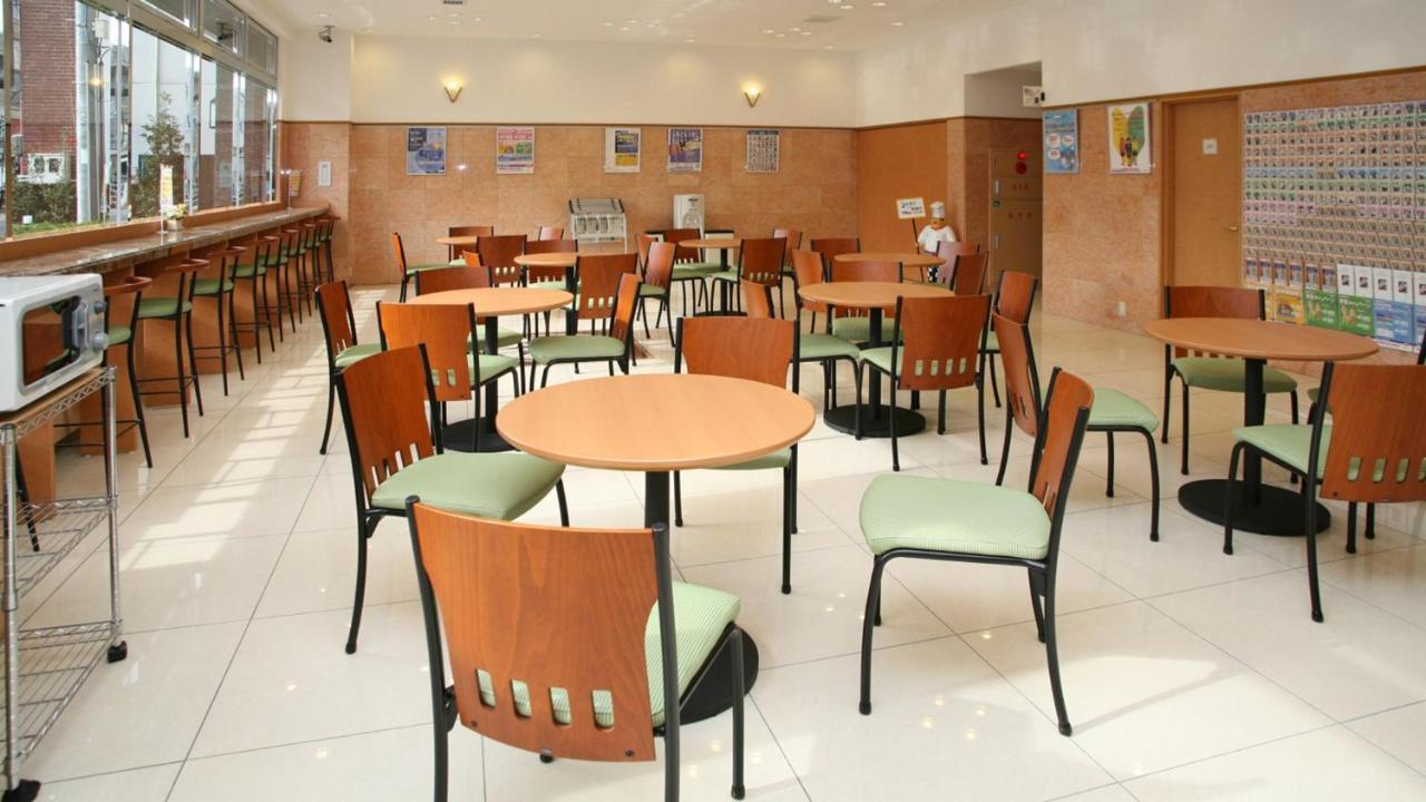 Toyoko Inn Okayama Eki Nishi Guchi Migi Bagian luar foto