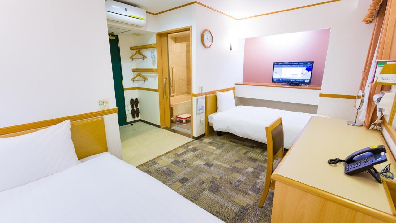 Toyoko Inn Okayama Eki Nishi Guchi Migi Bagian luar foto