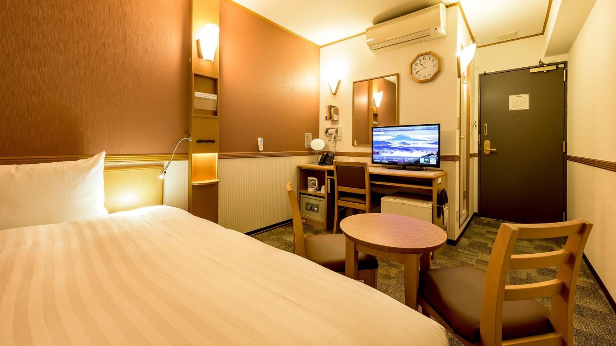 Toyoko Inn Okayama Eki Nishi Guchi Migi Ruang foto
